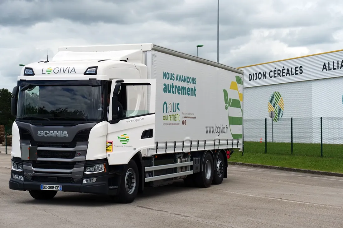 Dijon Céréales et sa filiale Logivia ont annoncé le lancement de leur camion hybride Oléo100 
