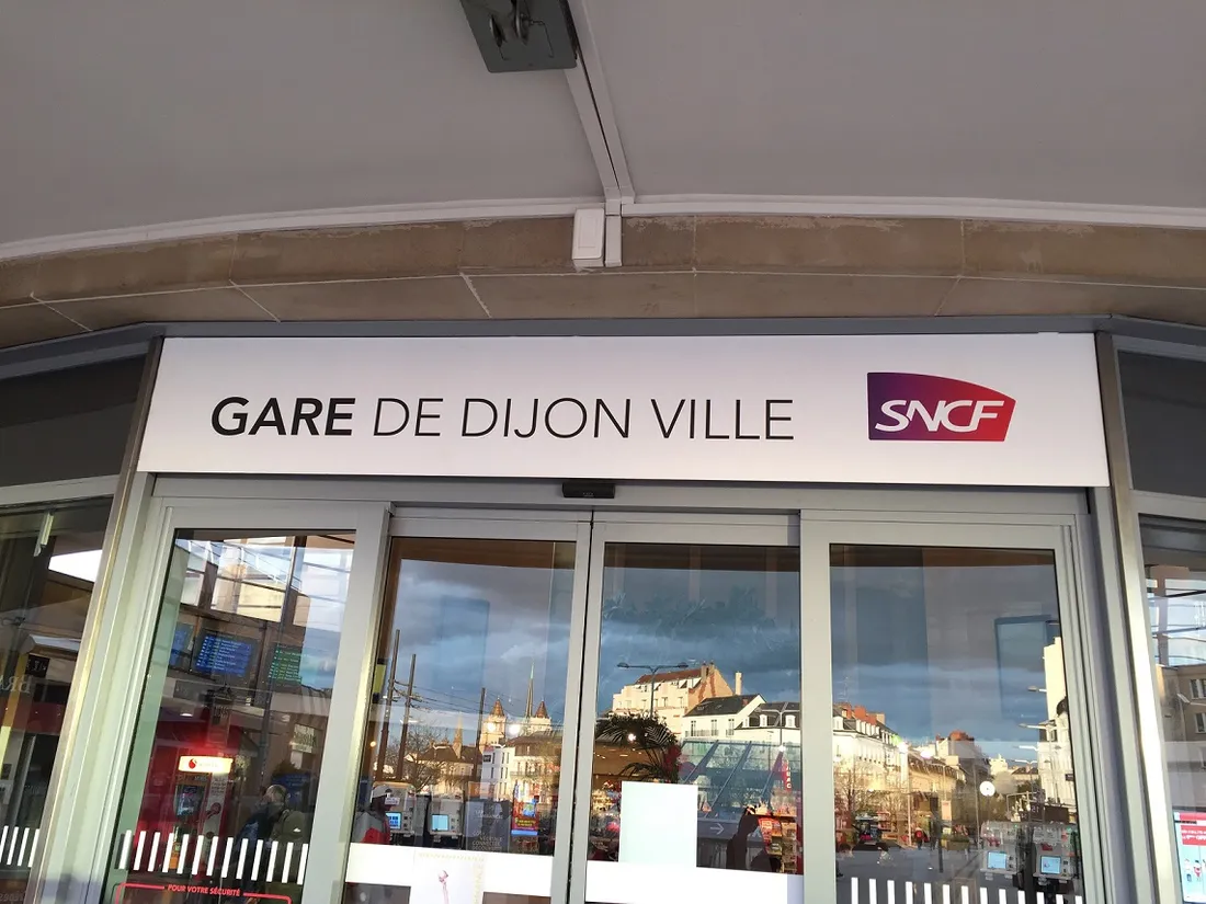 Cette ligne TGV Mulhouse-Lille desservait notamment la gare de Dijon 