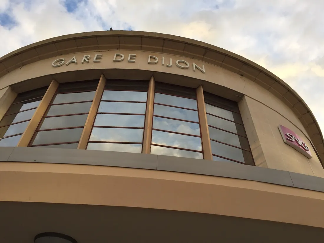 La direction de gares et connexions organise le concours « plus belles histoires de gares »