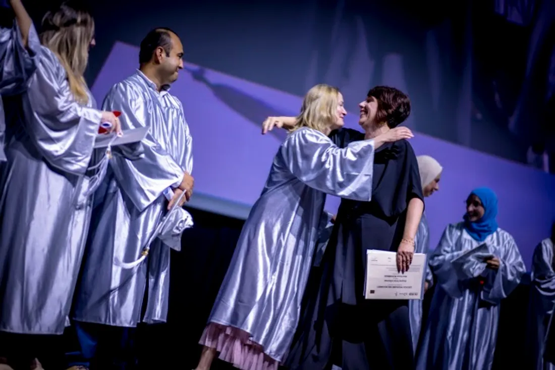 Des personnes réfugiées en France ont été diplômées par la BSB 