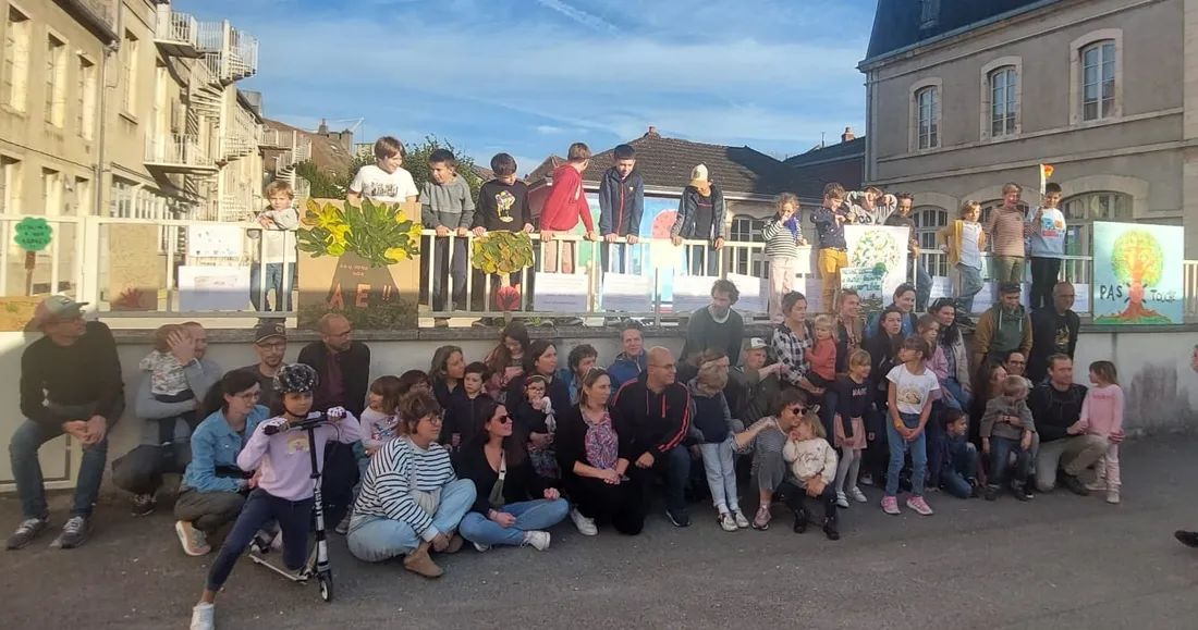 Une manifestation avait lieu dimanche à l'école Marie Maignot de Nuits-Saint-Georges 