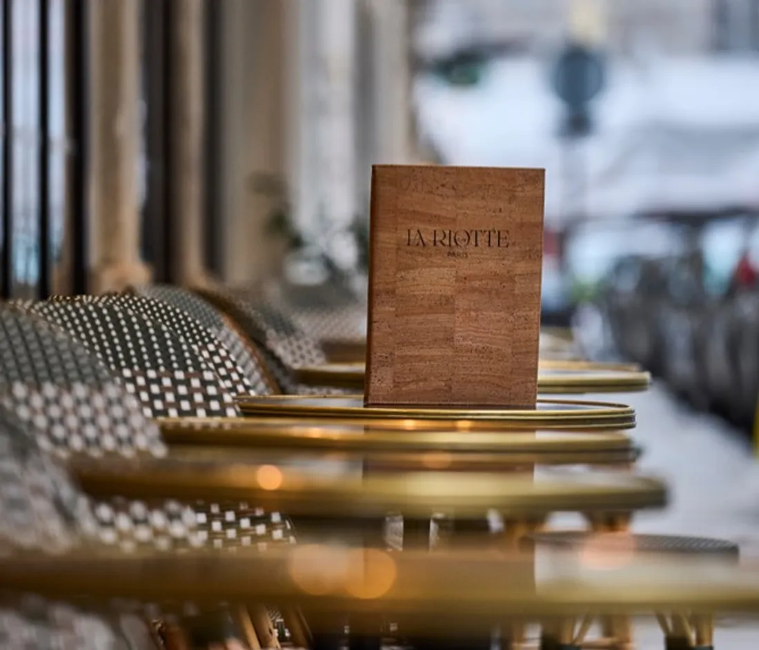 Le restaurant « la Riotte » est situé dans le 8ème arrondissement de Paris