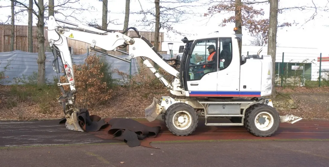 Travaux sur la piste d'athlétisme