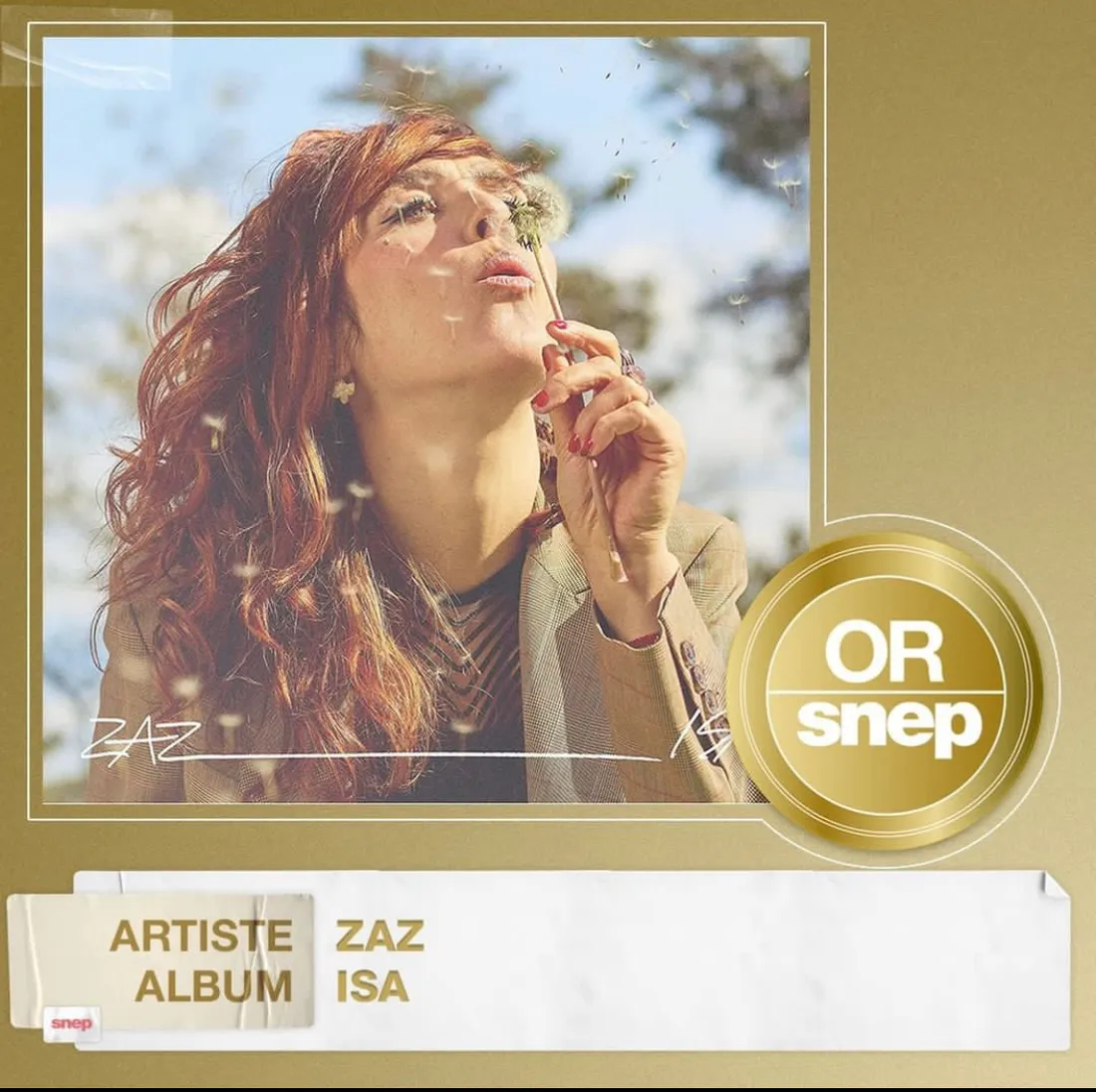 Zaz affiche son disque d'or obtenu pour son album "Isa"