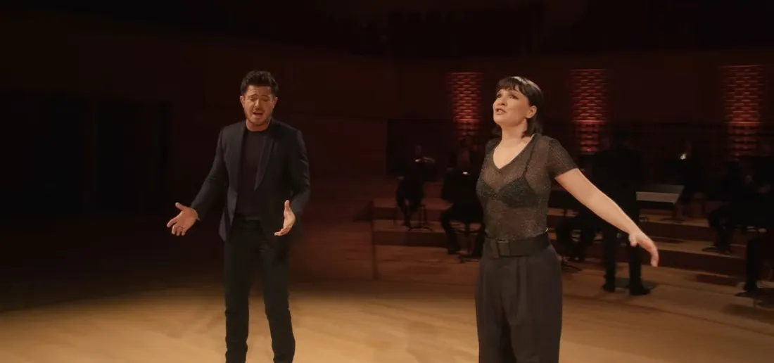 Vincent Niclo et Anne Sila dans le spectacle "Céline Symphonique"