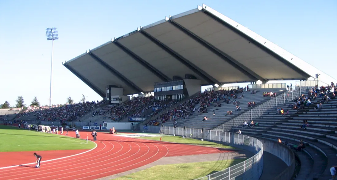 Stade Robert Bobin