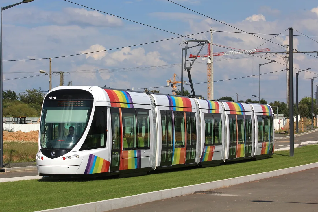 Inauguration de deux nouvelles lignes de tram à Angers
