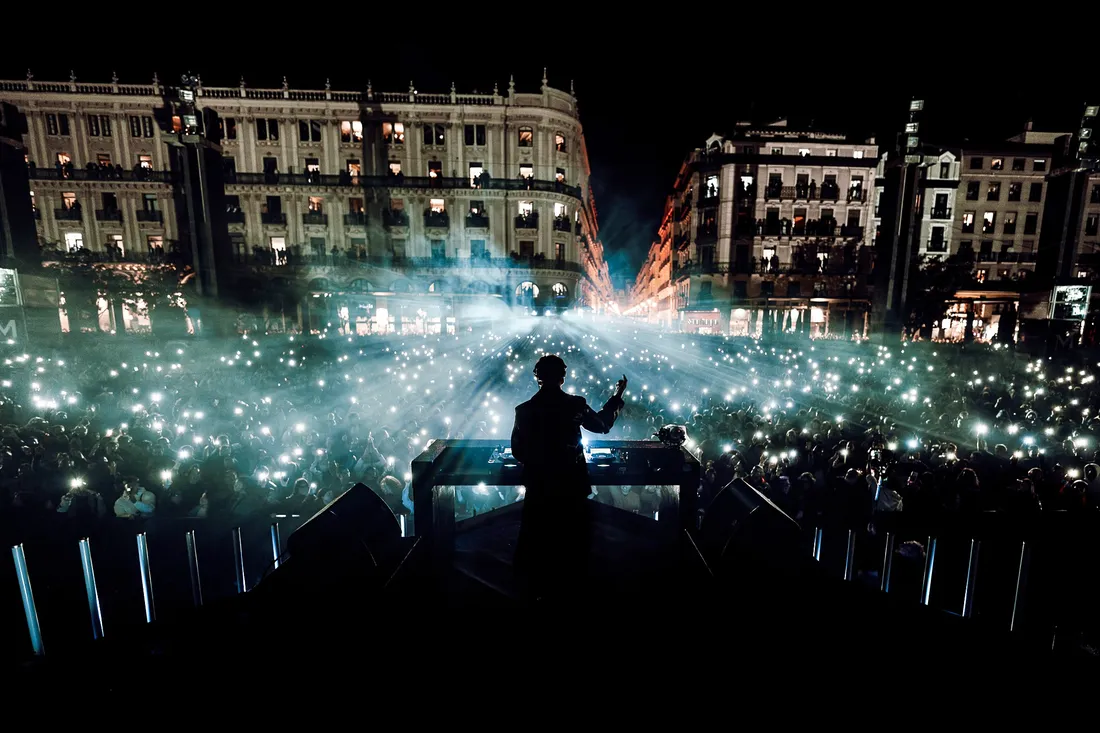 Monumental Tour