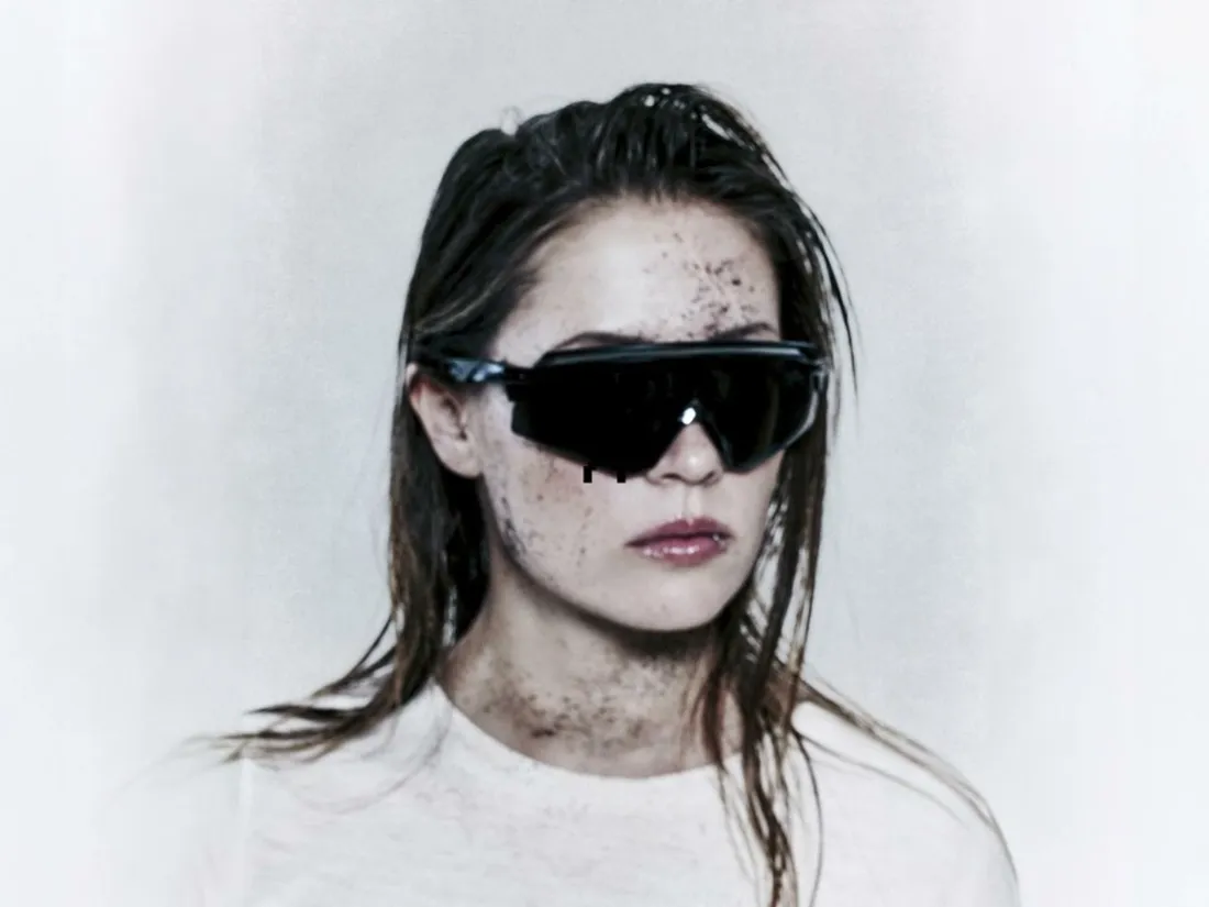  Charlotte de Witte - Roar