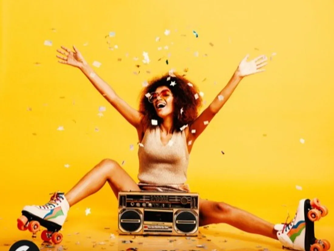 Le duo Wh0 remixe le titre 'Dancing'