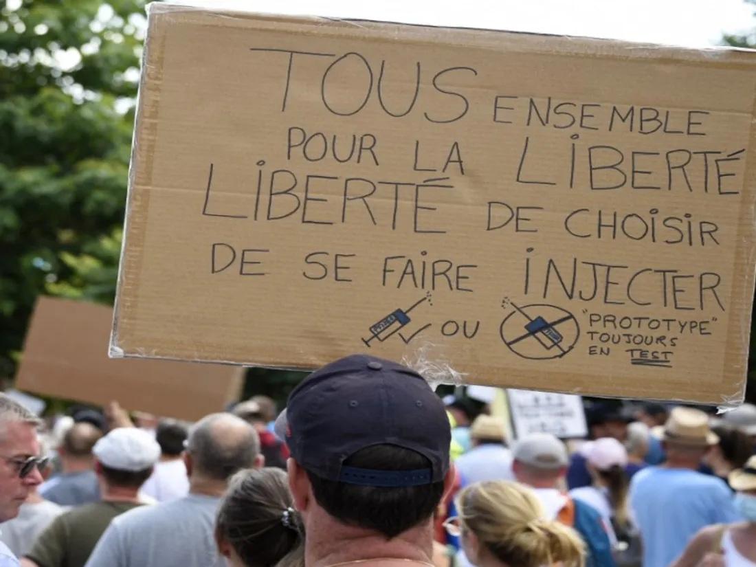 Manifestation contre le pass sanitaire