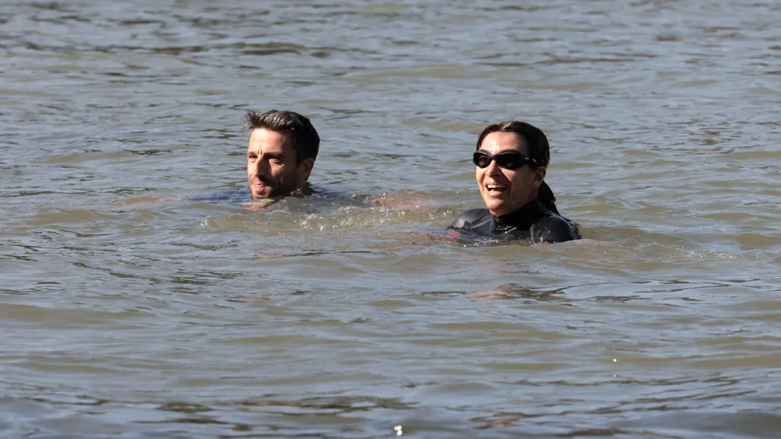 Anne Hidalgo s'est baignée dans la Seine avec Tony Estanguet et Marc Guillaume