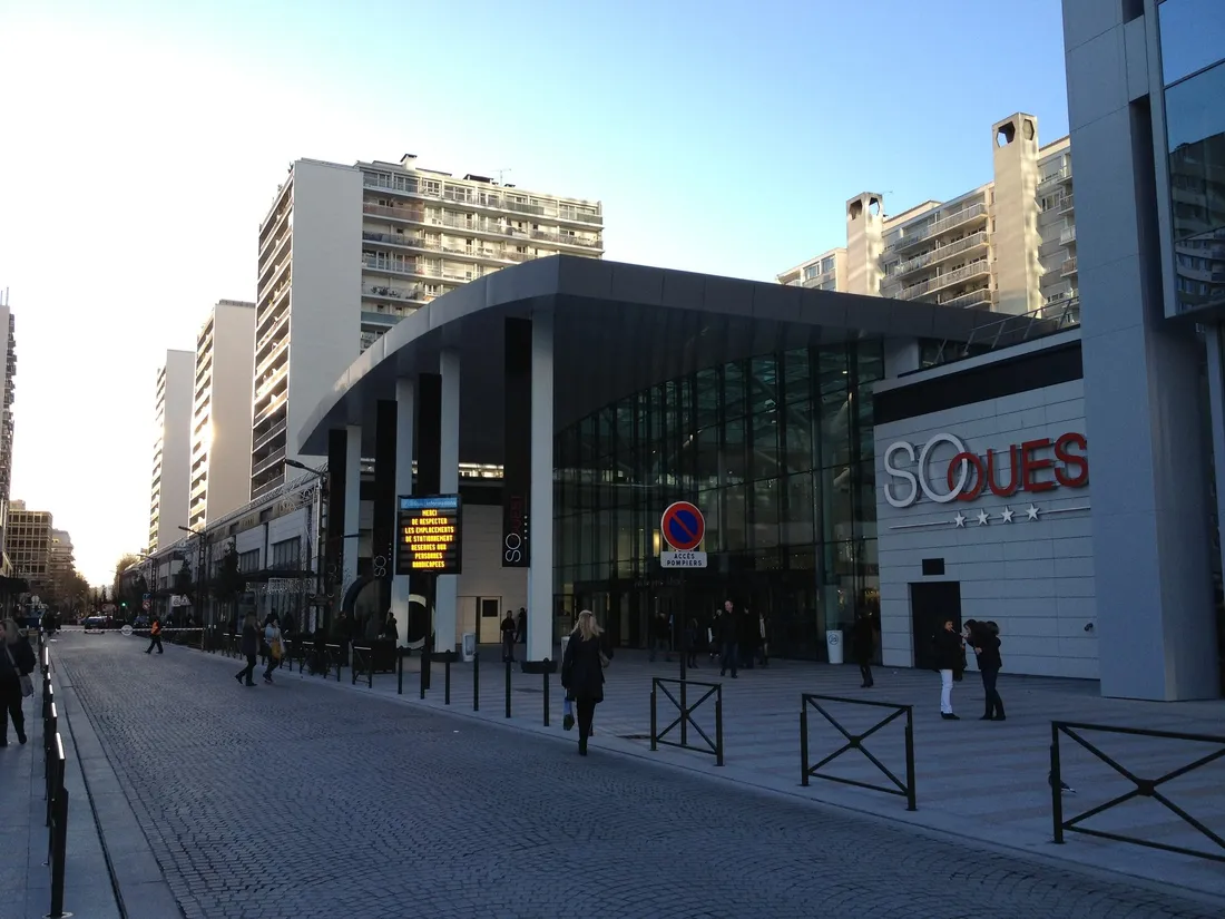 COVID : le pass sanitaire rejeté dans les centres commerciaux des Hauts-de-Seine