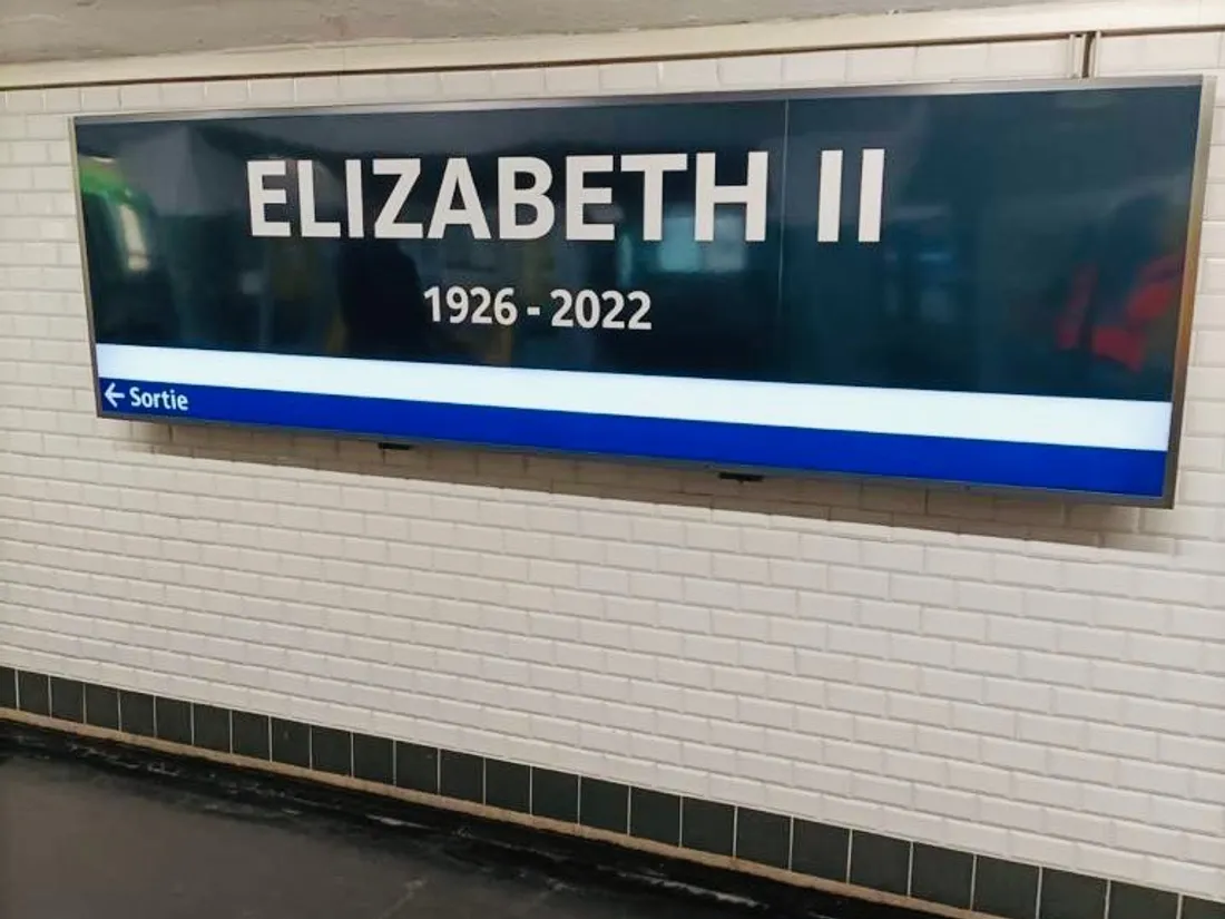 Le métro parisien rend hommage à Elizabeth II