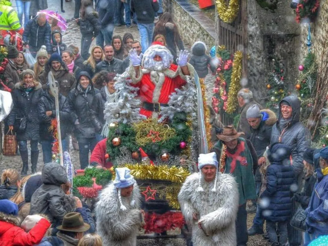 Le marché de Noël de Janvry accueille 70 000 visiteurs dans l'Essonne
