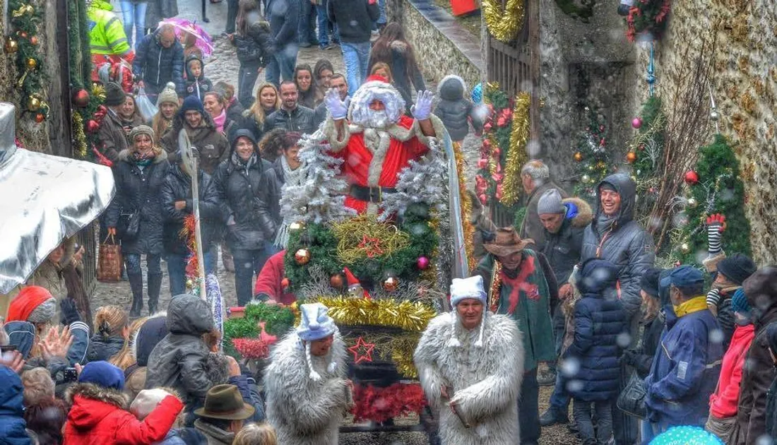 Le marché de Noël de Janvry accueille 70 000 visiteurs dans l'Essonne