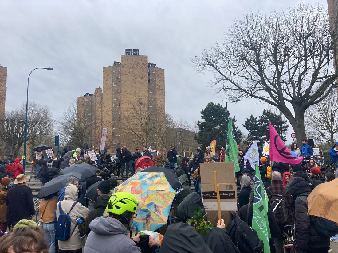 JO-2024 : manifestation contre "le bétonnage" de la Seine-Saint-Denis