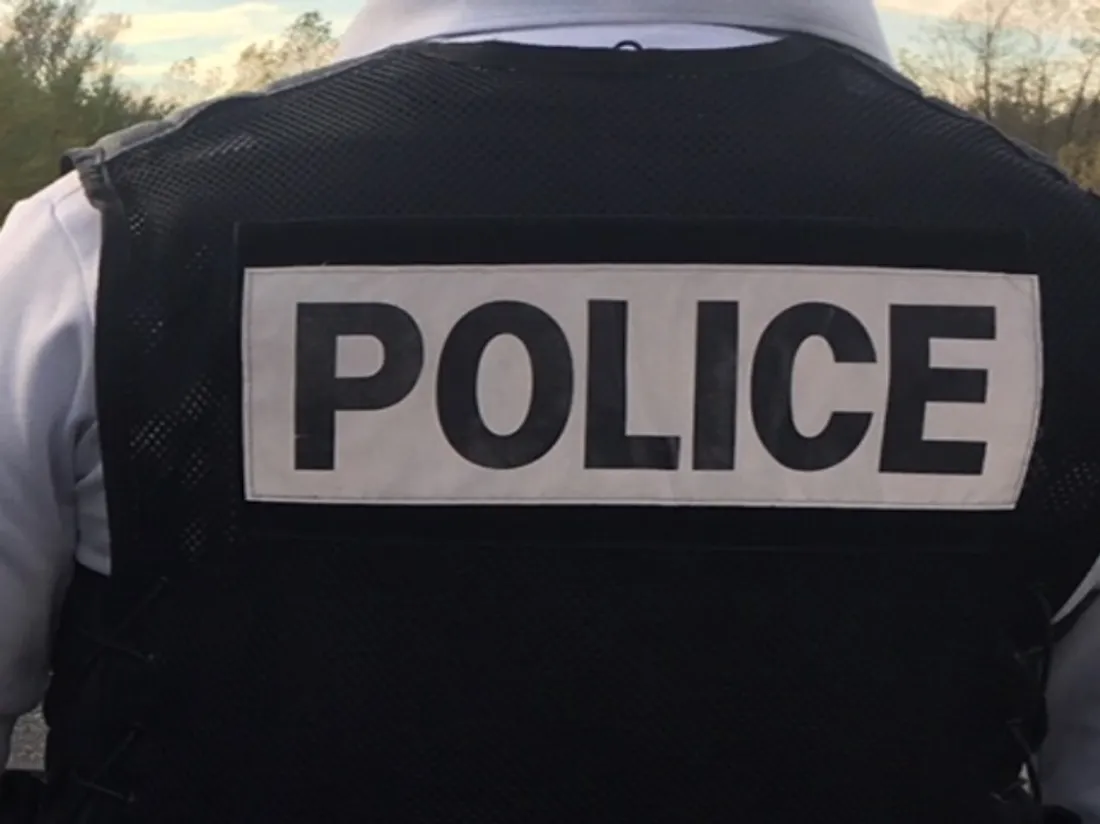 Plus de 2 kilos de drogue ont été saisis par les policiers. 