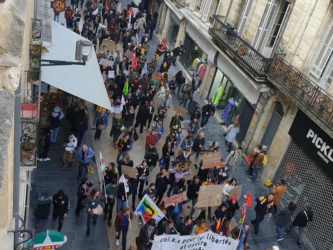 Marche contre l'extrême-droite dans les rues de Bordeaux