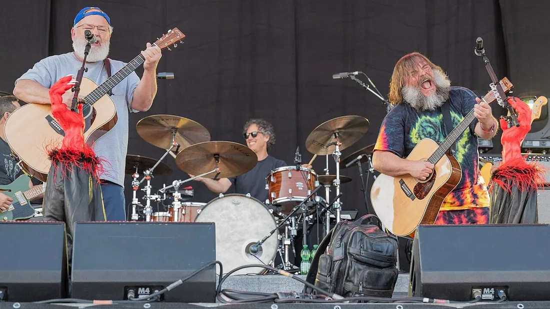 Kyle Glass et Jack Black (Tenacious D) 