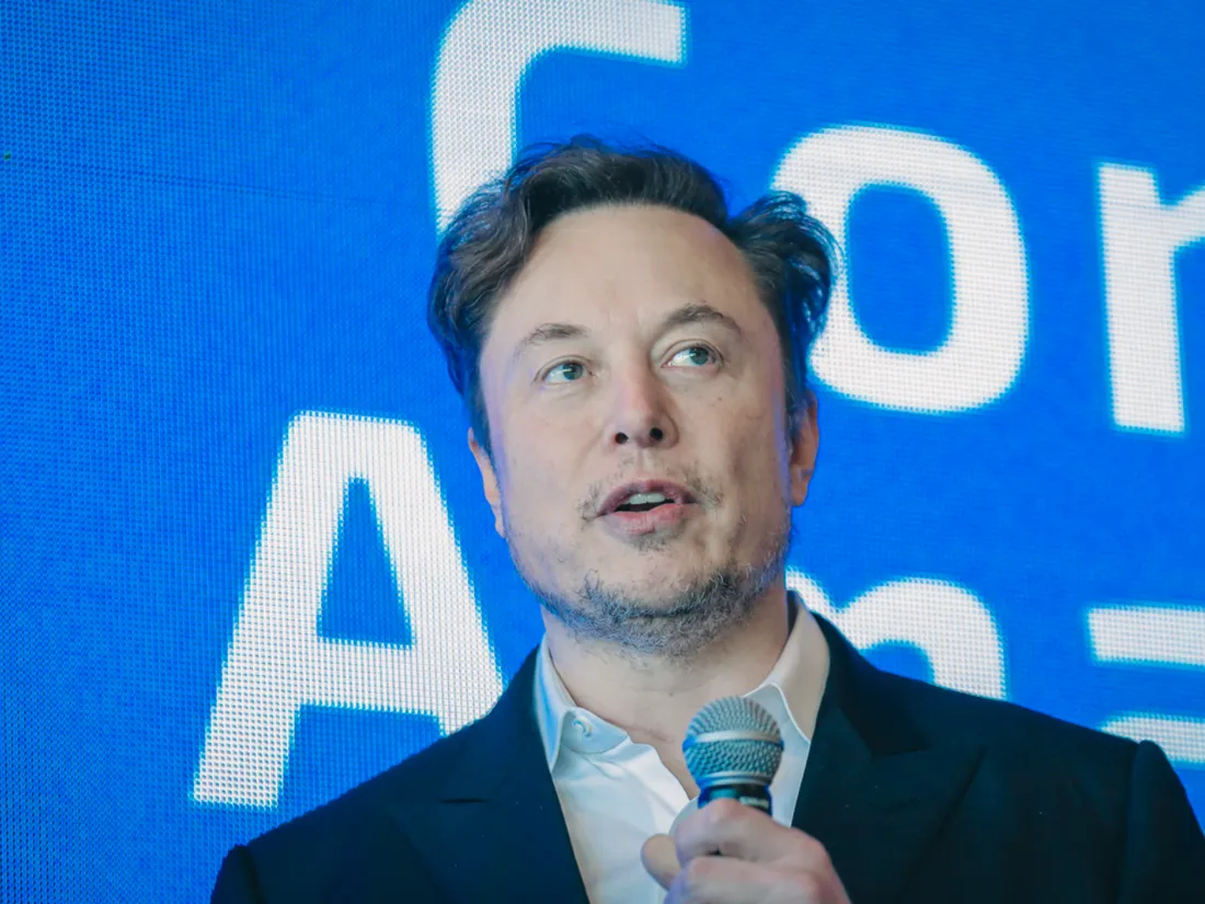 Elon Musk lors d'une conférence au Brésil en 2022.
