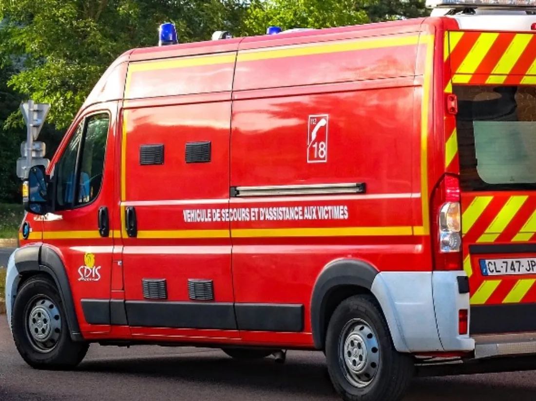 Paris : une fusillade fait 2 blessés devant une boîte de nuit