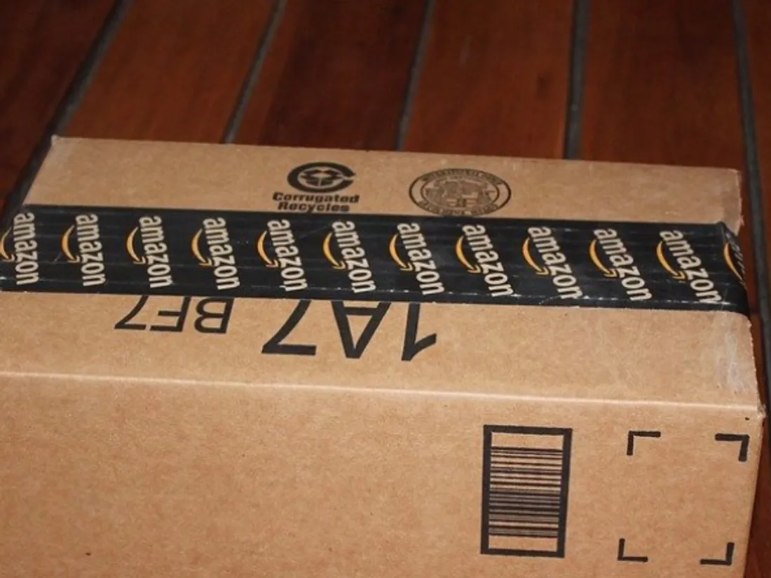 Un colis Amazon.