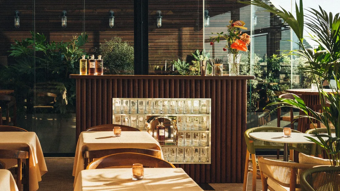 Le bar de la Terraza Eminente à Paris.