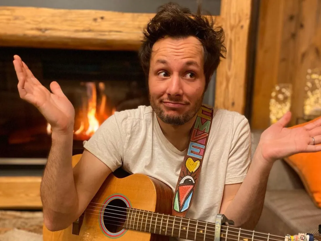 Le chanteur Vianney arrête la scène 