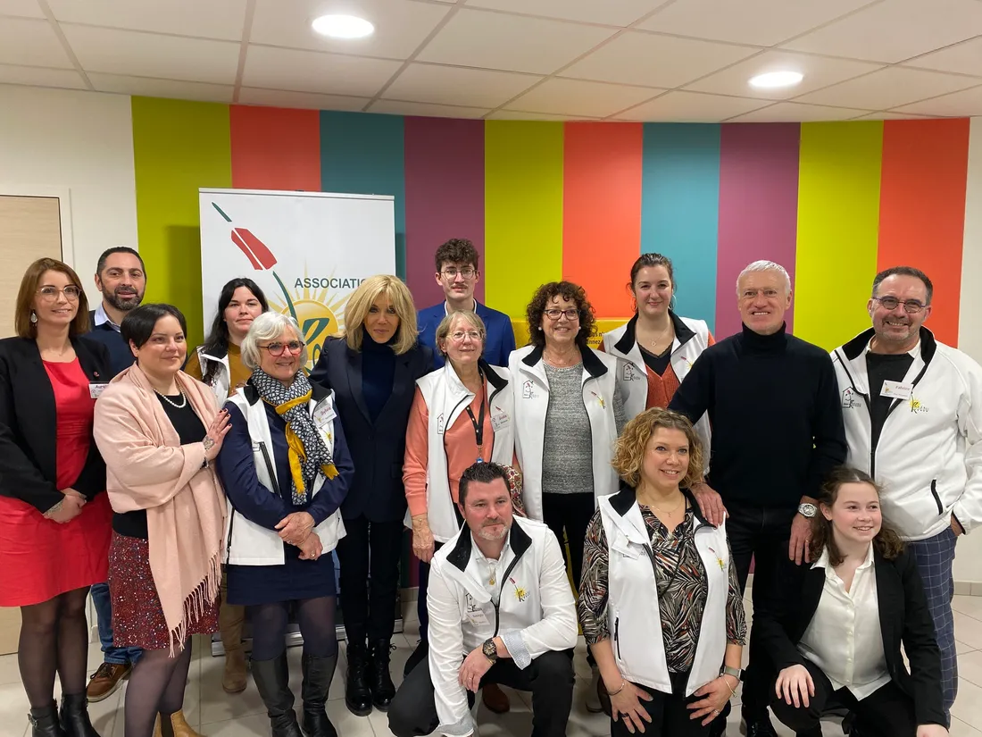 Brigitte Macron et Didier Deschamps dans un hôpital en janvier 2024