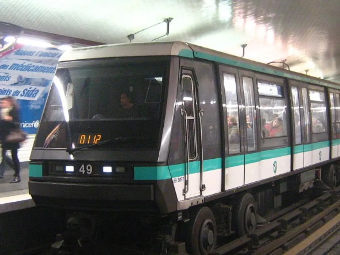 Quatre interpellations après le caillassage de la ligne 5 du métro