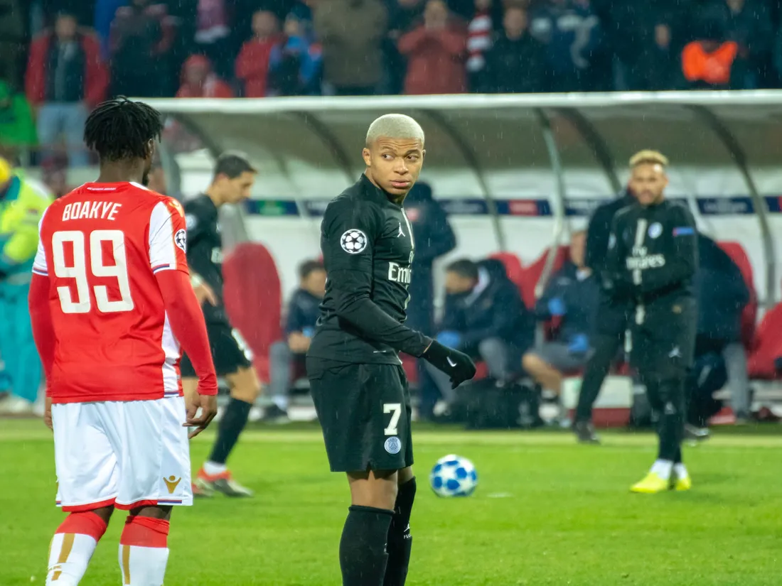 Mbappé aura t-il encore le maillot du PSG cette saison ?