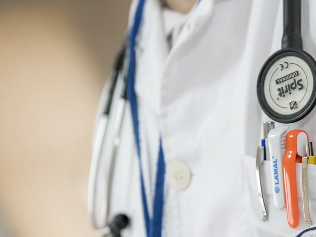 « Je finance tes études, tu soigneras mes habitants » : le pari d’une commune pour avoir un médecin