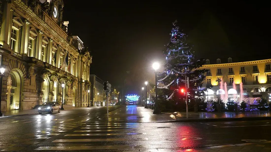 Le sapin de Noël sera installé place Jean Jaurès.