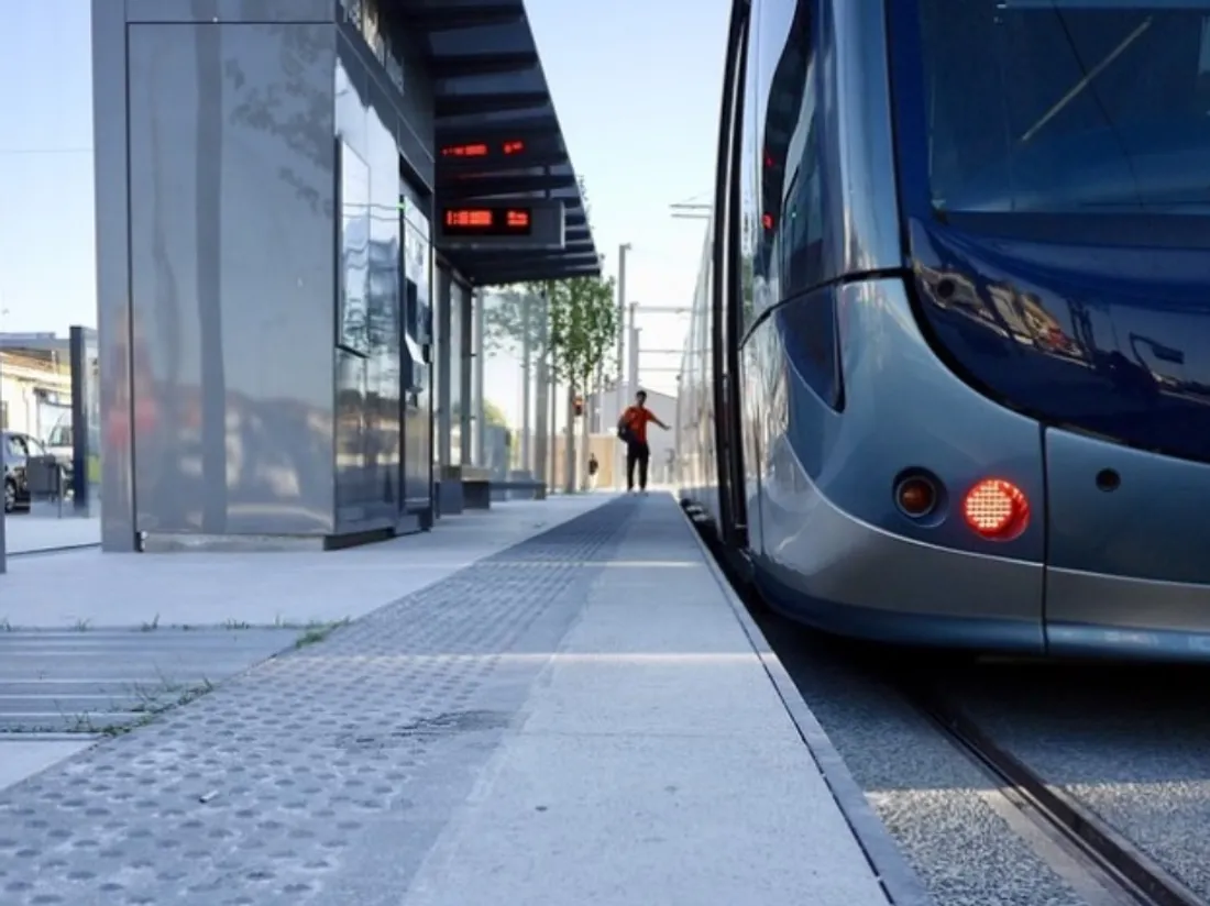 Un tram du réseau TBM - image d'illustration