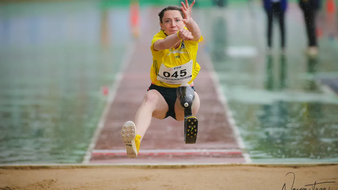 Marie-Amélie Le Fur lors d'un concours de saut en longueur.