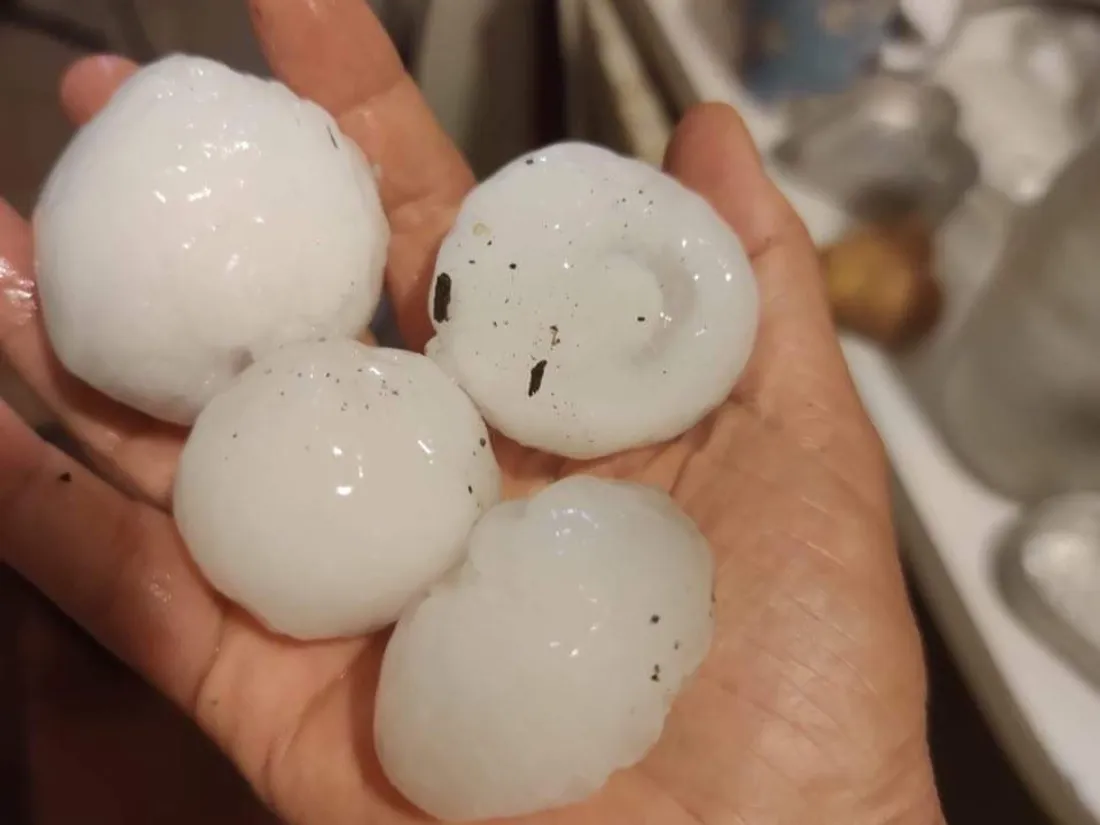 « Des grêlons de la taille d’une balle de golf » : gros dégâts après les orages en Île-de-France