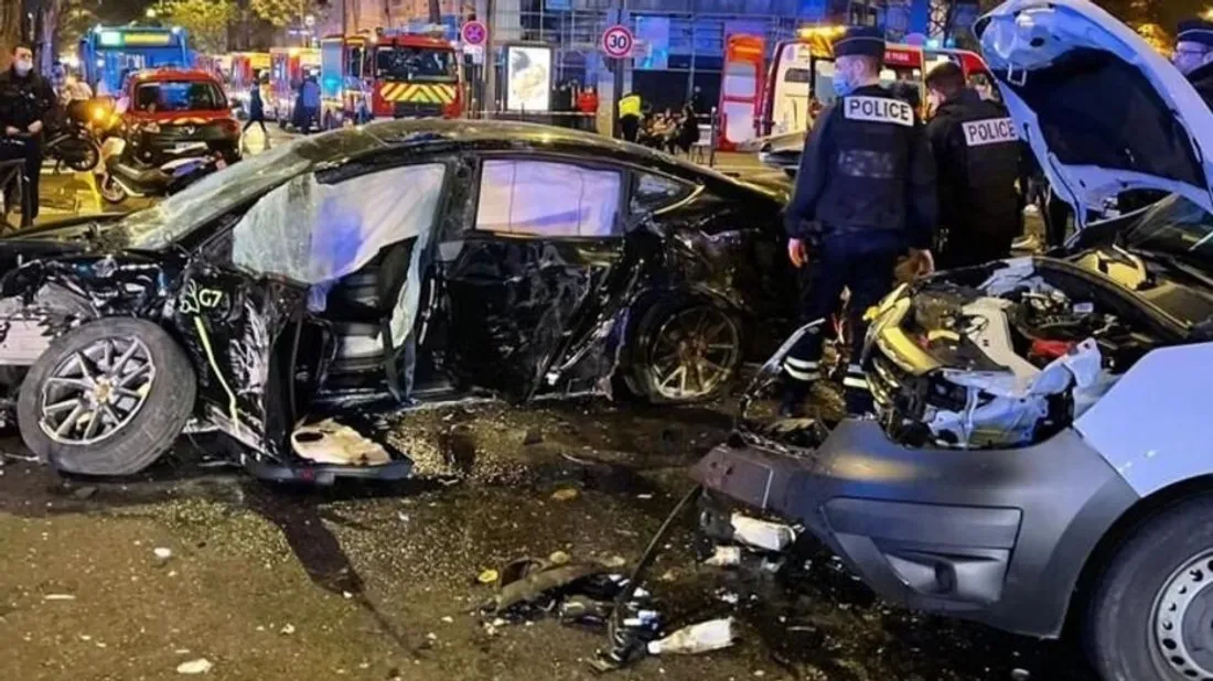 Accident mortel à Paris : plainte du chauffeur contre Tesla France