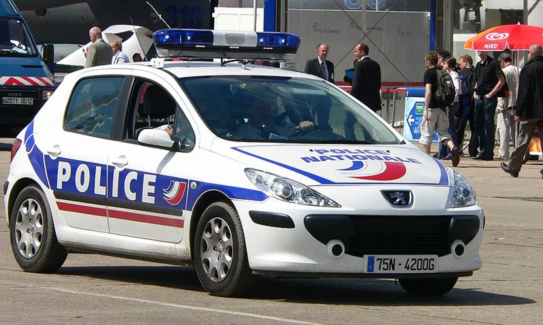 Paris : un homme interpellé après un braquage dans la boutique BVLGARI de la place Vendôme ce midi