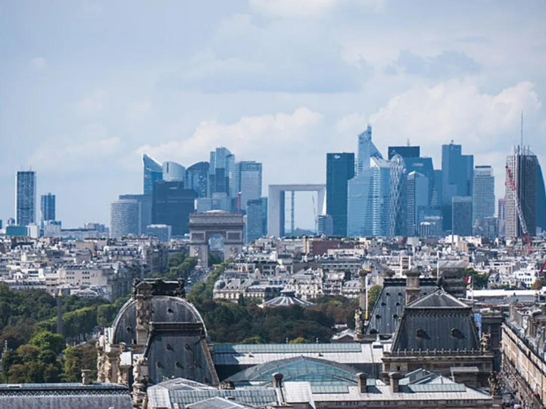 La Défense : le « spider-man polonais » placé en garde à vue après avoir escaladé la tour Engie