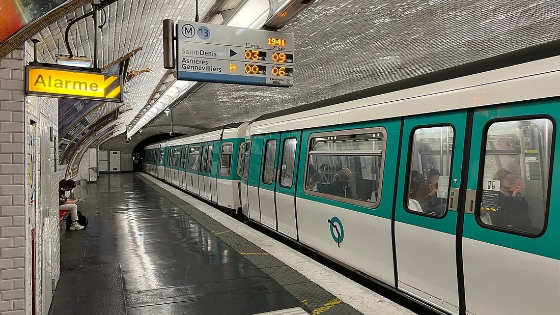 Deux SDF meurent percutés par une rame de métro dans Paris