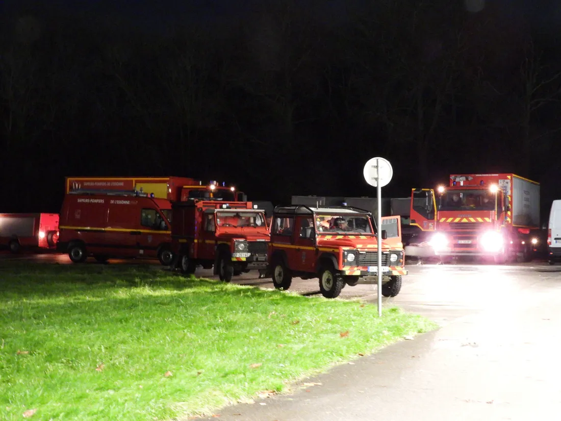 RER D : trafic interrompu toute la journée après un incendie