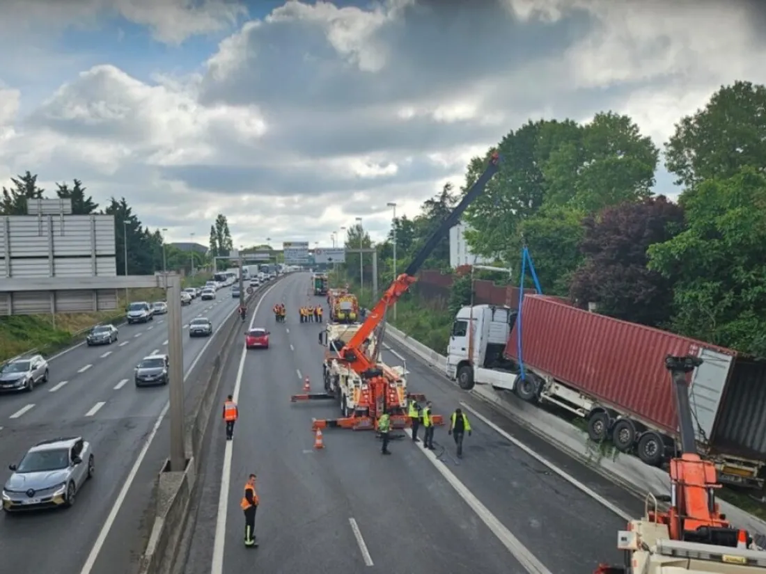 La Francilienne coupée après un accident de PL