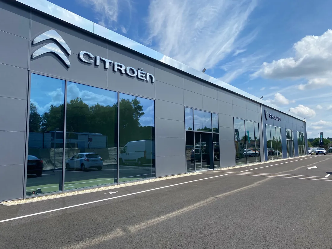 L'entrée Citroën de l'agence.