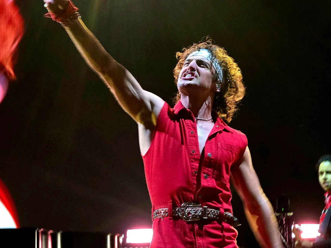 Benson Boone lors d'un concert en novembre 2024.