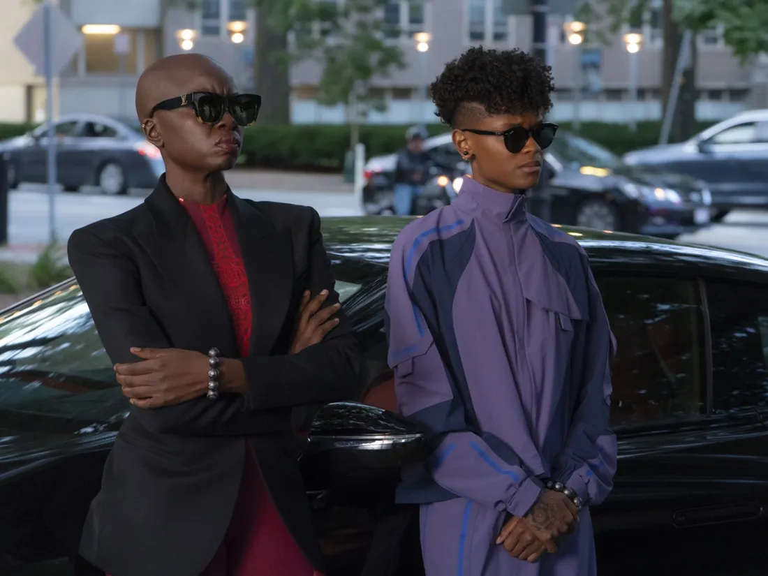 Danai Gurira et Letitia Wright dans "Black Panther : Wakanda Forever".