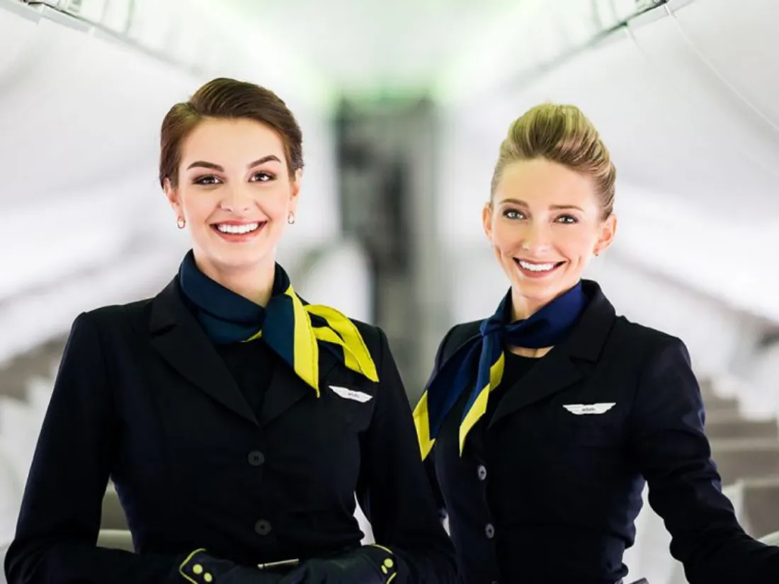 Hotesse De L Air En Espagnol Espagne : des hôtesses de l'air priées de se déshabiller devant des  recruteurs