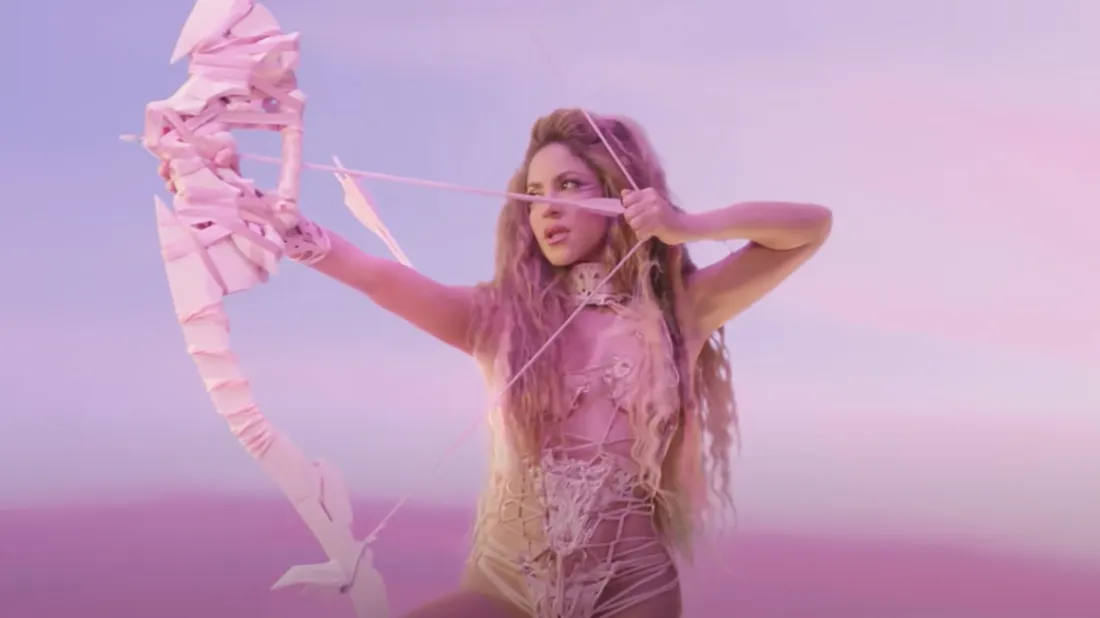 Shakira dans le clip de "Puntería", hymne de la Copa America 2024.