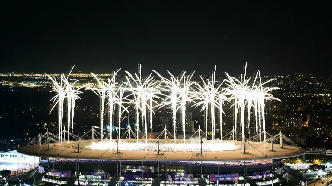 Le feu d'artifice tiré lors de la cérémonie de clôture des Jeux olympiques.