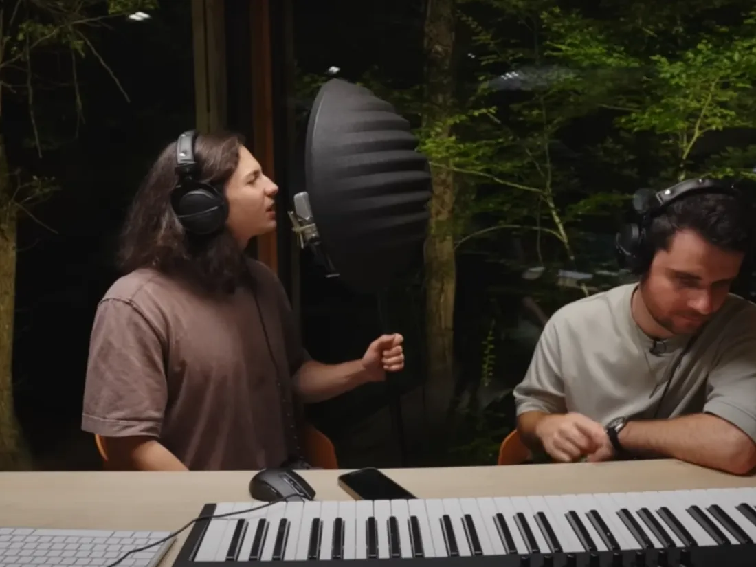 Un featuring improbable entre Petit Biscuit et le youtubeur Amixem sur "The Forest", crée en 24h